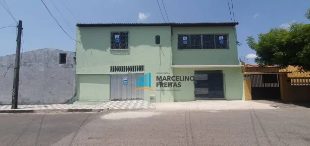 Casa com 2 Quartos para alugar, 85m² no Presidente Kennedy, Fortaleza