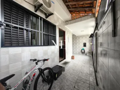 Casa com 2 Quartos à venda, 75m² no Centro, São Vicente