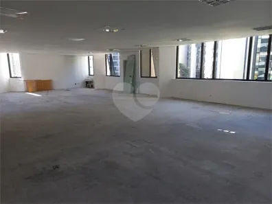 Sala Comercial para alugar, 204m² no Cidade Monções, São Paulo