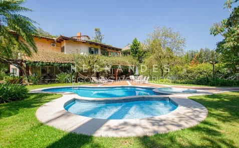 Casa de Condomínio com 4 Quartos para alugar, 790m² no Tamboré, Barueri