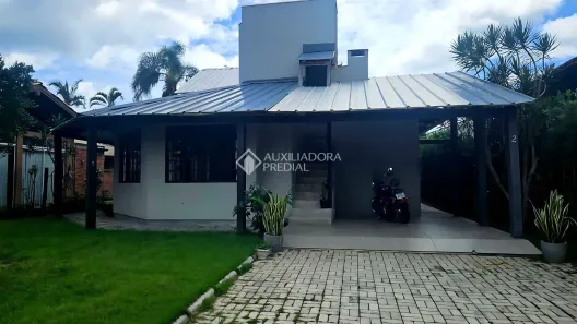 Casa com 4 Quartos para alugar, 145m² no Cachoeira do Bom Jesus, Florianópolis
