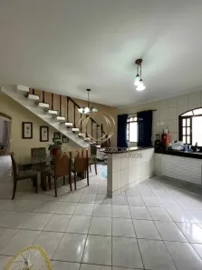Sobrado com 3 Quartos à venda, 178m² no Residencial Santa Paula, Jacareí