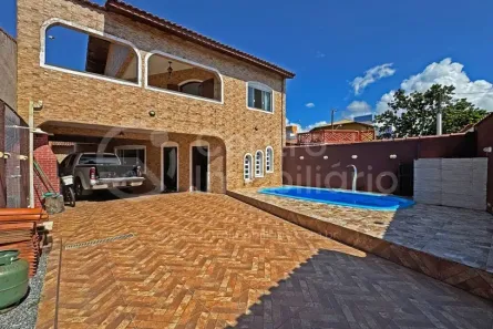 Casa com 5 Quartos à venda, 247m² no Belmira Novaes, Peruíbe