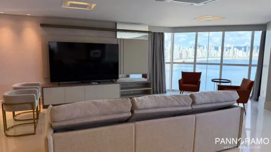Apartamento com 4 Quartos para alugar, 237m² no Centro, Balneário Camboriú