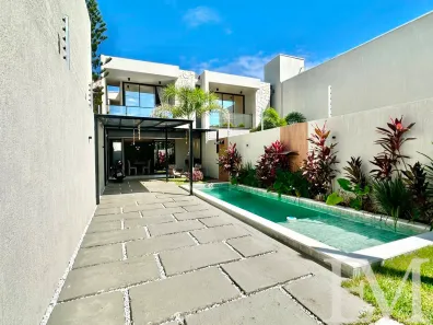 Casa com 3 Quartos à venda, 146m² no Edson Queiroz, Fortaleza