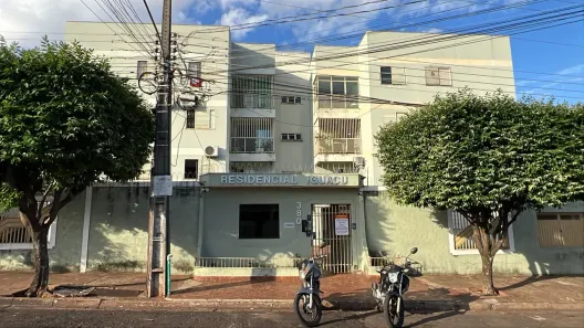 Apartamento com 2 Quartos para alugar, 10m² no Vila Taquarussu, Campo Grande
