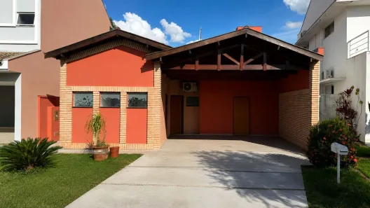 Casa de Condomínio com 4 Quartos para alugar, 173m² no Operária, Londrina