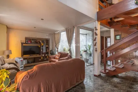 Sobrado com 3 Quartos à venda, 200m² no Jardim Leopoldina, Porto Alegre