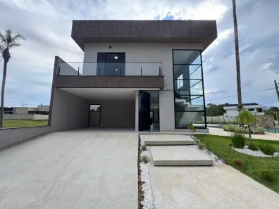Sobrado com 4 Quartos à venda, 150m² no Jardim Casablanca, Peruíbe