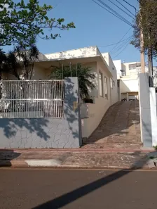 Casa com 4 Quartos à venda, 400m² no Dom Pedro I, Londrina