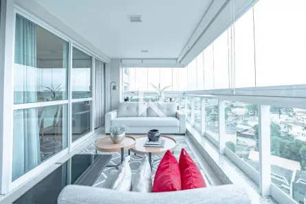 Apartamento com 4 Quartos para alugar, 267m² no Campo Comprido, Curitiba