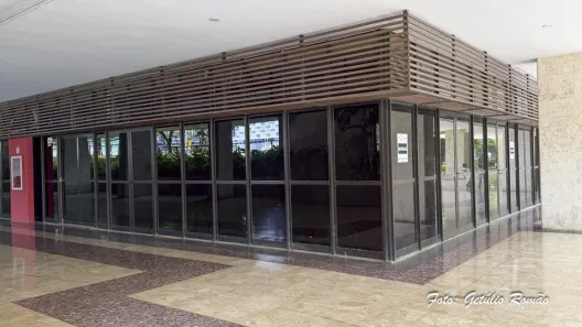Ponto Comercial para alugar, 695m² no Asa Sul, Brasília