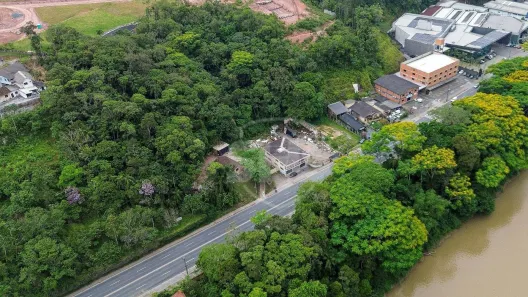 Lote/Terreno à venda, 6356m² no Ponta Aguda, Blumenau