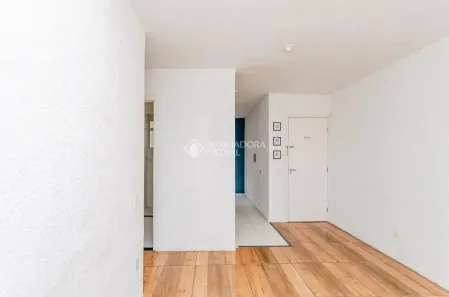 Apartamento com 2 Quartos para alugar, 45m² no Mário Quintana, Porto Alegre