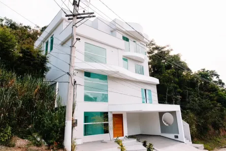 Sobrado com 5 Quartos à venda, 300m² no Maria Paula, Niterói
