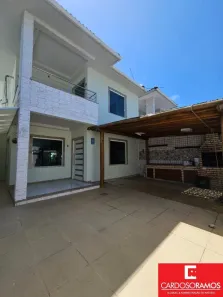 Sobrado com 4 Quartos à venda, 140m² no Buraquinho, Lauro de Freitas