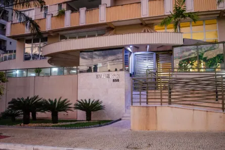 Apartamento com 3 Quartos para alugar, 115m² no Jardim Goiás, Goiânia