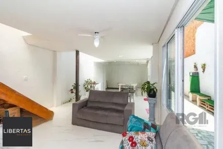 Casa com 3 Quartos à venda, 116m² no Azenha, Porto Alegre