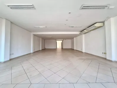 para alugar, 218m² no Centro, Limeira