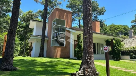 Casa de Condomínio com 3 Quartos à venda, 224m² no , Xangri-Lá