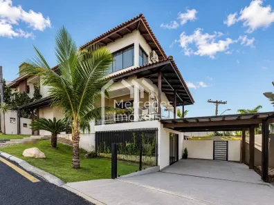 Casa com 4 Quartos à venda, 350m² no Ariribá, Balneário Camboriú