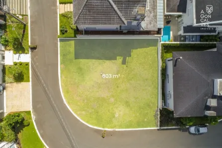 Lote/Terreno à venda, 343m² no Santa Felicidade, Curitiba