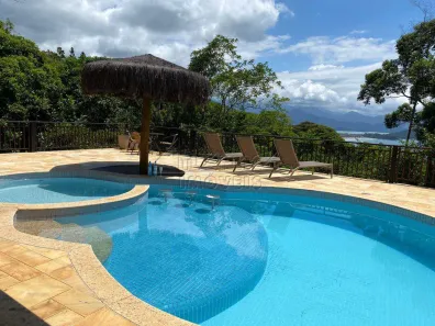 Casa de Condomínio com 3 Quartos para venda ou aluguel, 600m² no Toninhas, Ubatuba