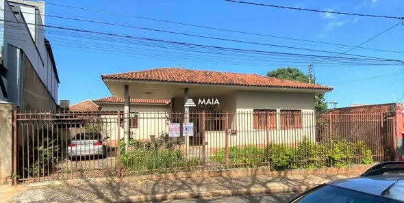 Casa com 4 Quartos à venda, 290m² no Vila Maria Helena, Uberaba