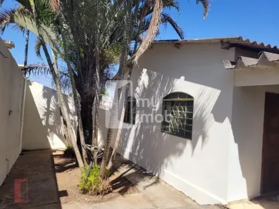 Casa com 2 Quartos à venda, 75m² no São Carlos, Anápolis