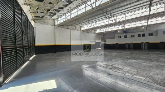 Galpão/Depósito/Armazém para alugar, 1200m² no Vila Nogueira, Diadema