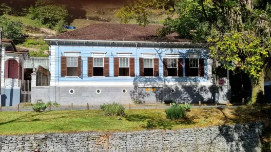 Imóvel Comercial com 6 Quartos para alugar, 320m² no Centro, Petrópolis