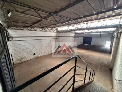Galpão/Depósito/Armazém para venda ou aluguel, 365m² no Cidade Nova, Pindamonhangaba