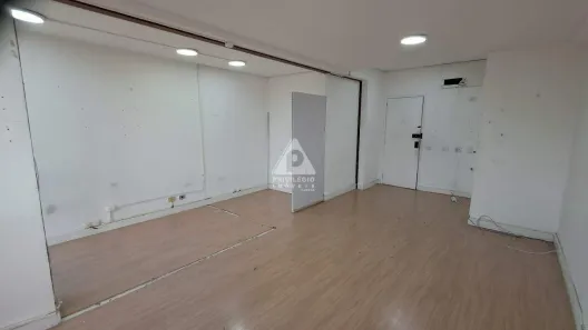 Sala Comercial à venda, 25m² no Barra da Tijuca, Rio de Janeiro