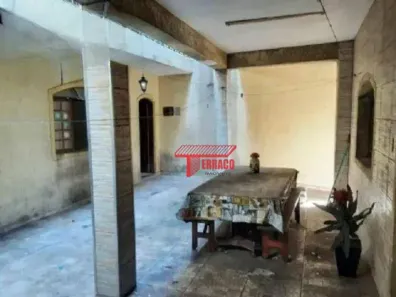 Sobrado com 2 Quartos para alugar, 200m² no Jardim do Estádio, Santo André