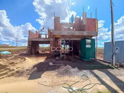 Sobrado com 2 Quartos à venda, 149m² no Brazmadeira, Cascavel