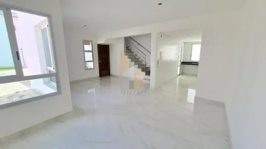Casa com 3 Quartos à venda, 166m² no Centro, Contagem