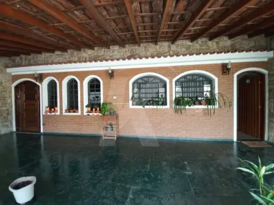 Casa com 3 Quartos para alugar, 250m² no Vila Isolina Mazzei, São Paulo