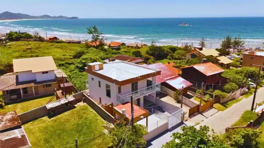 Casa com 4 Quartos à venda, 144m² no Vila Esperanca, Imbituba