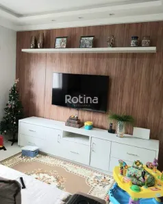 Casa com 3 Quartos para alugar, 170m² no Santa Luzia, Uberlândia