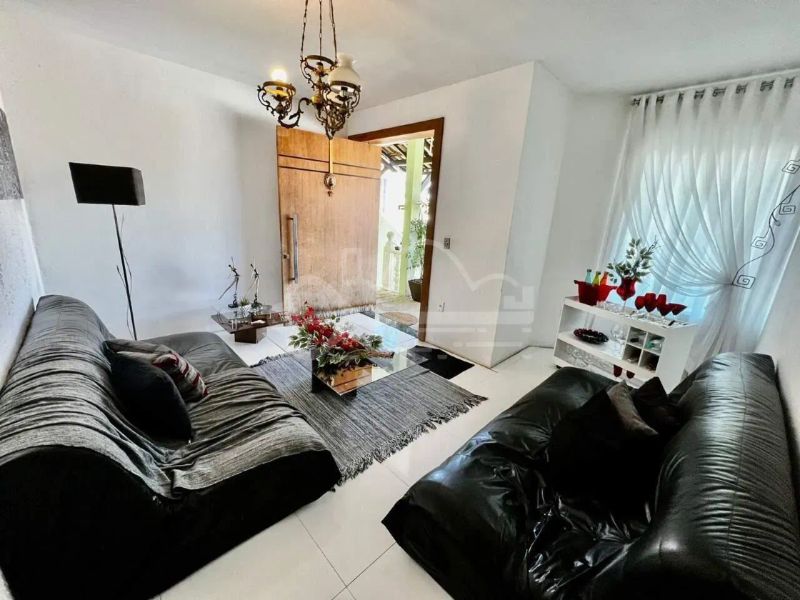 Casa com 3 quartos — Ouro Preto, Belo Horizonte