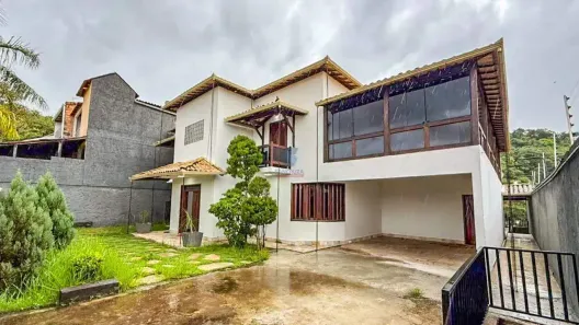 Casa com 4 Quartos à venda, 800m² no Tropical, Contagem