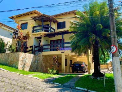 Casa de Condomínio com 4 Quartos à venda, 400m² no Sapê, Niterói