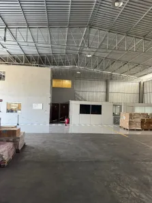 Galpão/Depósito/Armazém para alugar, 600m² no Vila Nova, Joinville