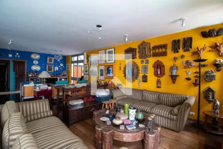 Casa com 3 Quartos à venda, 595m² no Caxingui, São Paulo