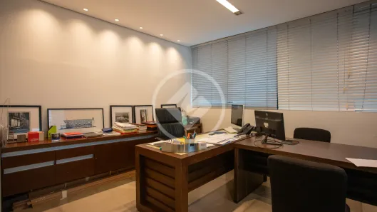 Sala Comercial com 4 Quartos à venda, 150m² no Vila Uberabinha, São Paulo