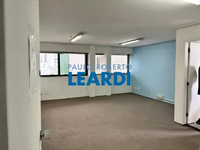 Sala Comercial à venda, 32m² no Perdizes, São Paulo