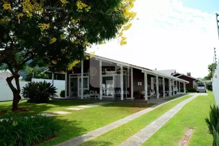 Casa com 5 Quartos à venda, 401m² no Lagoa da Conceição, Florianópolis