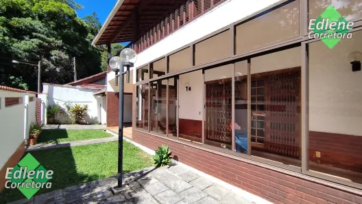 Casa de Condomínio com 4 Quartos à venda, 250m² no Carlos Guinle, Teresópolis