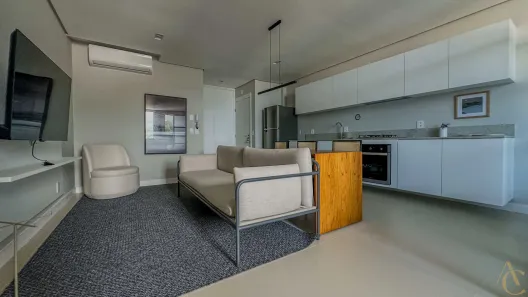 Apartamento com 1 Quarto para alugar, 51m² no Centro, Florianópolis