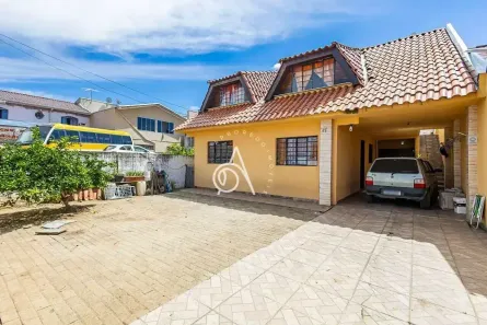 Sobrado com 4 Quartos à venda, 180m² no Capão da Imbuia, Curitiba